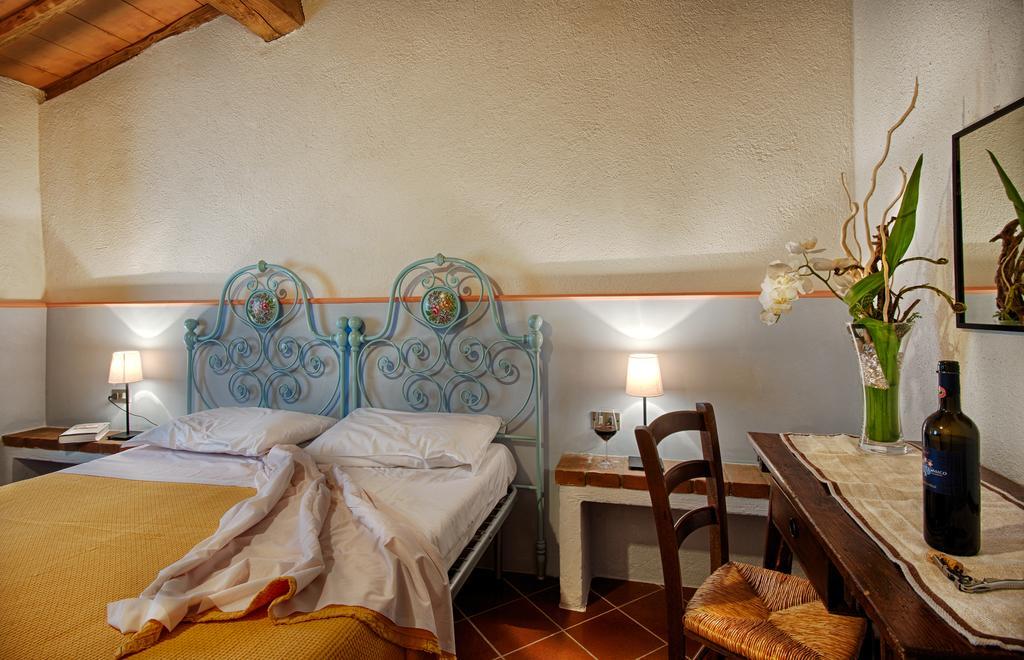 Agriturismo Poggio Bonelli Кастельнуово-Берарденга Номер фото