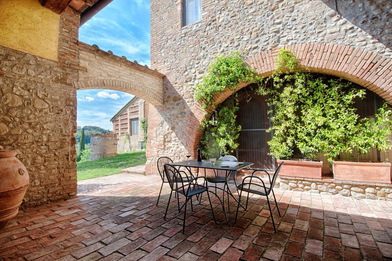 Agriturismo Poggio Bonelli Кастельнуово-Берарденга Экстерьер фото